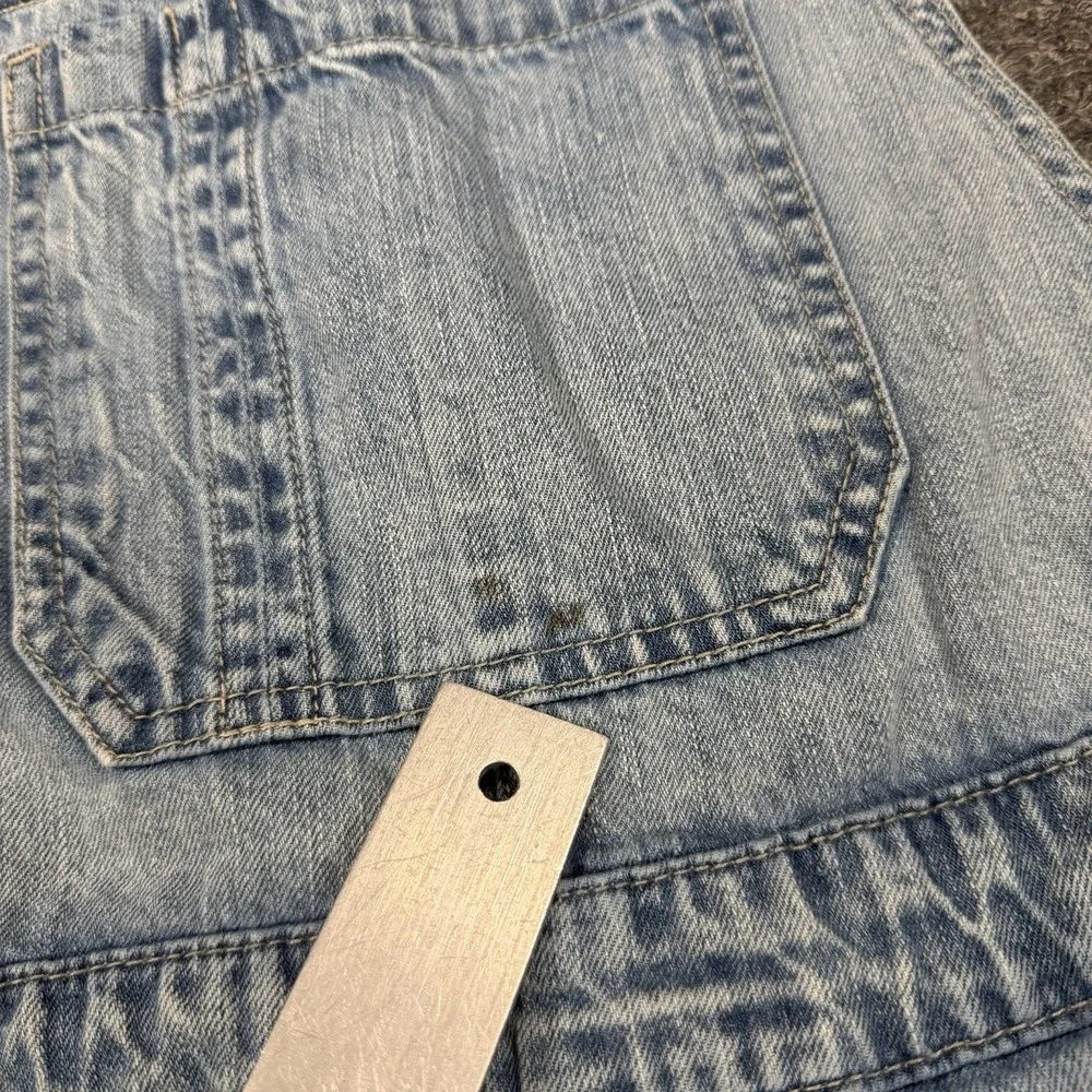 Gap Denim Bib Shortalls Women Medium Blue 100% Cotton Garden Cuffed Cut Off FLAW